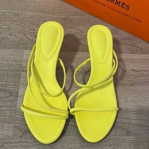 Brand New Schutz Evenise Sandal in Neon Yellow